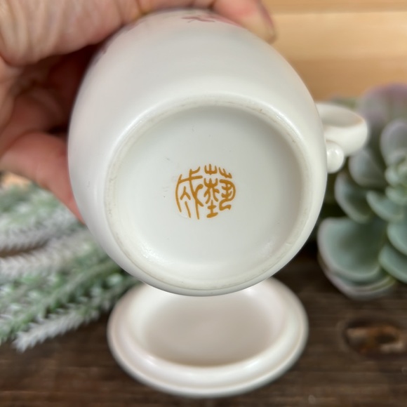 🎁 4/$25 - ASIAN style mug with strainer and lid - like NEW - bird - Picture 6 of 6